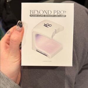 Kiara Sky Beyond Pro Flash Cure Sensor LED Lamp